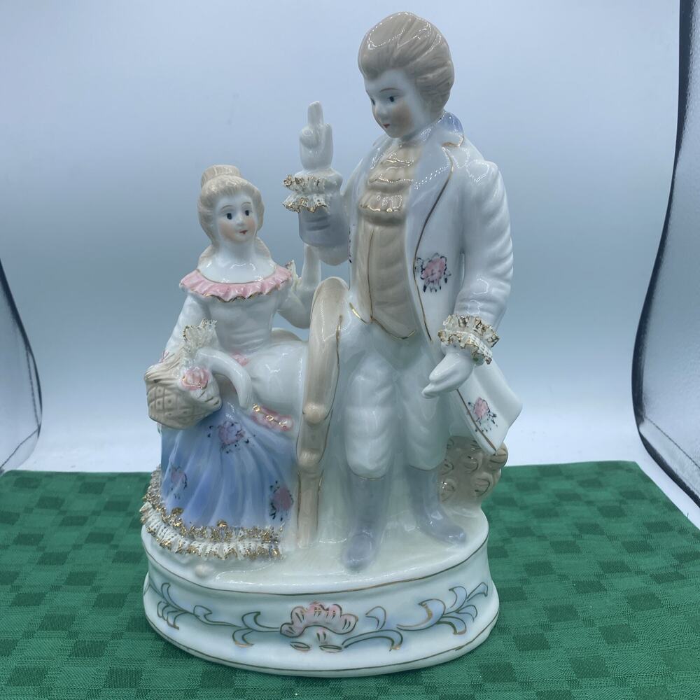 Vintage Porcelain Couple Man and Woman Figurines Statue Sculpture